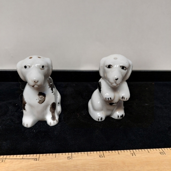 Vintage* Doggy Salt and Pepper Shakers - Picture 1 of 9